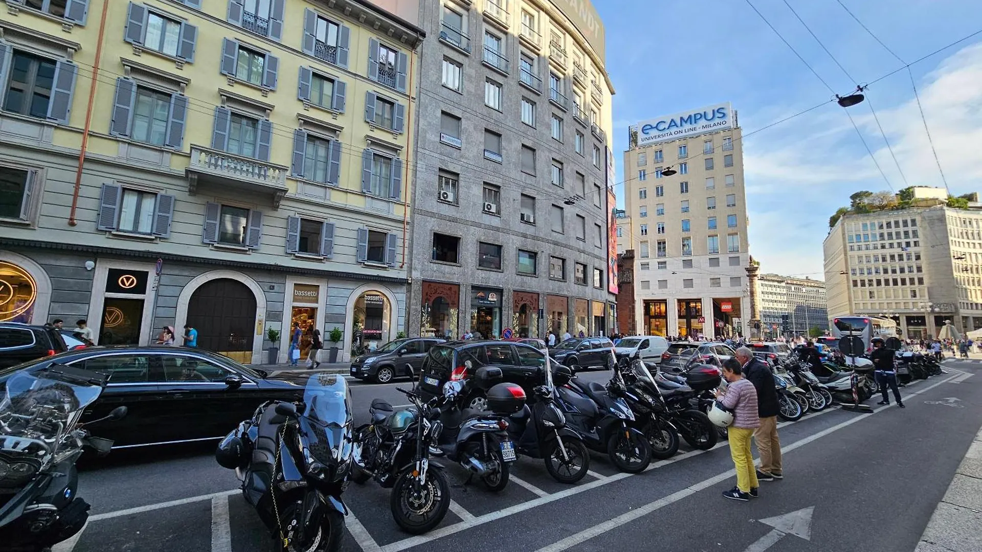 Exclusive Top Floor 2-Bedroom Flat Milán