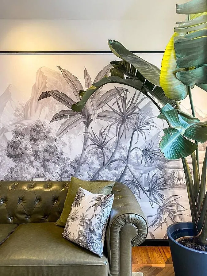 Exclusive Top Floor 2-Bedroom Flat Milano Italien