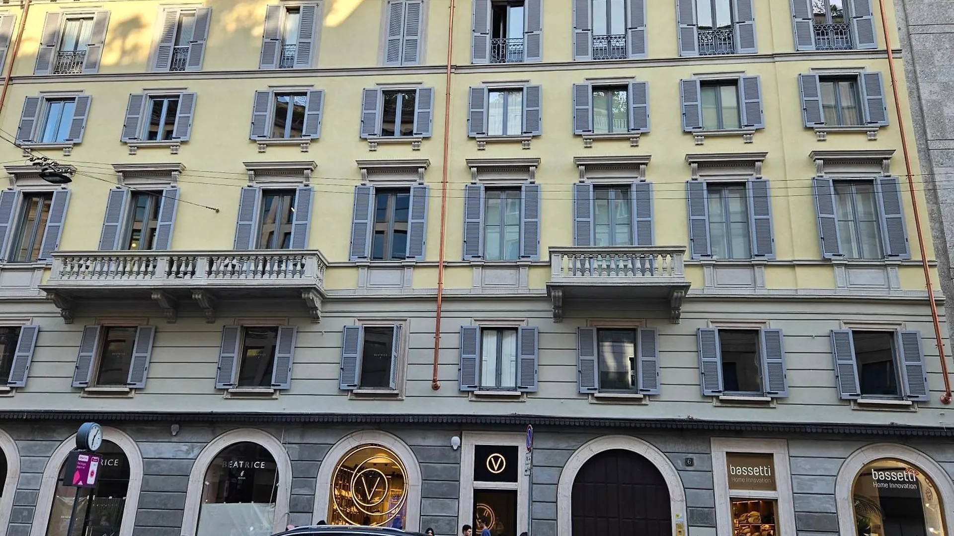 Exclusive Top Floor 2-Bedroom Flat Milano Italien