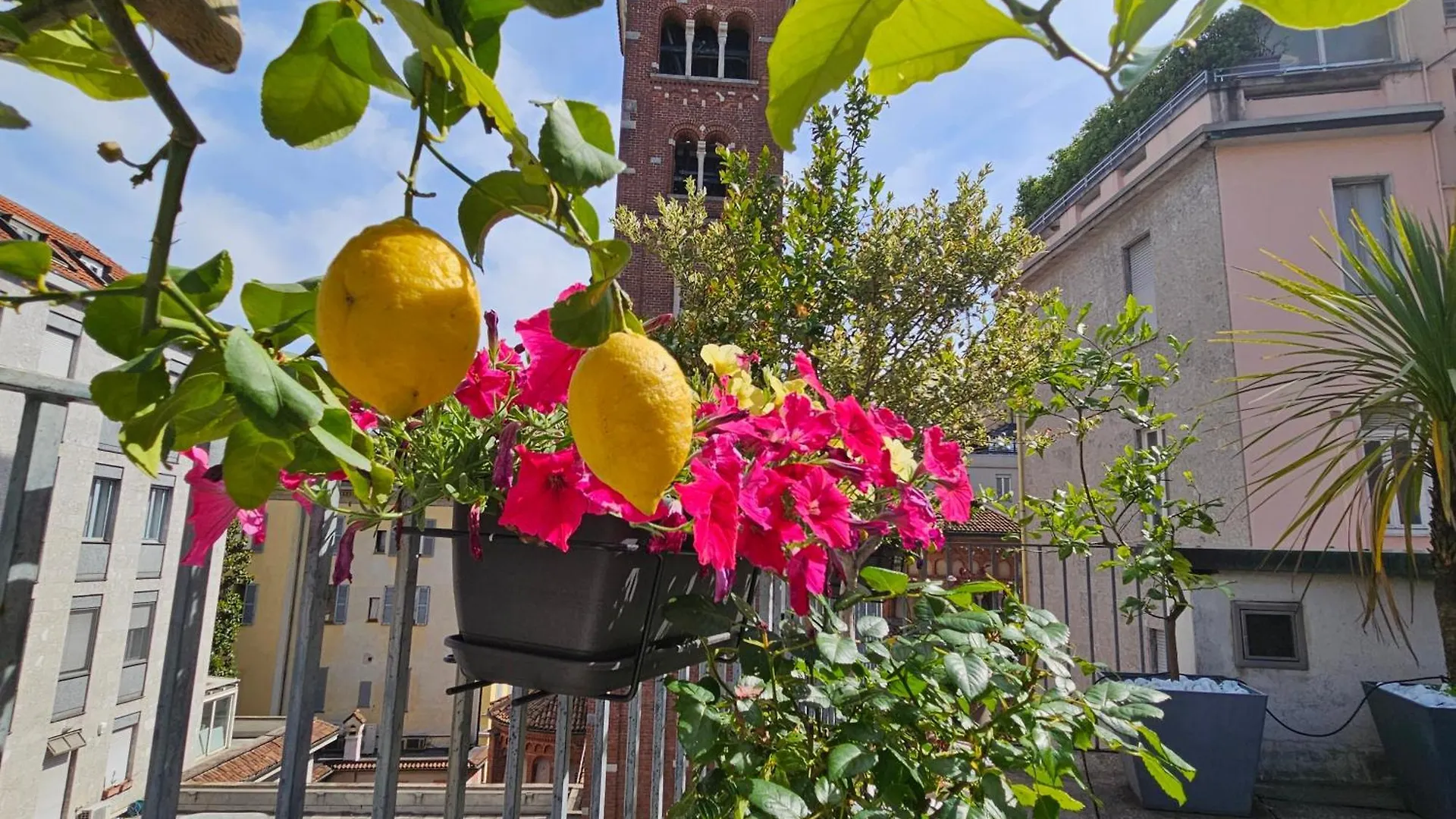 Daire Exclusive Top Floor 2-Bedroom Flat Milano İtalya